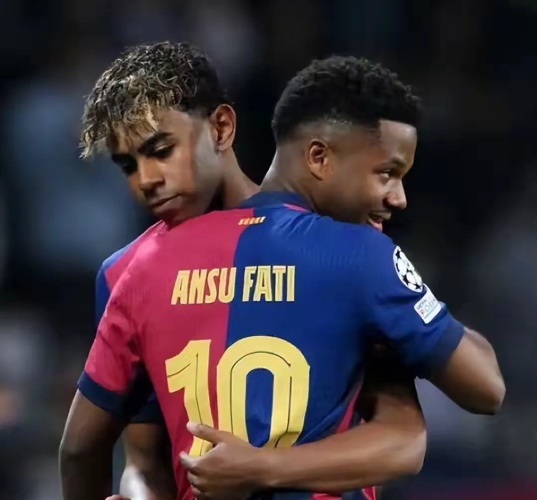 包含转折点！巴塞罗那临场应变，欧超杯清晨攻防权衡，球迷炸锅，球队文化再被提及的词条