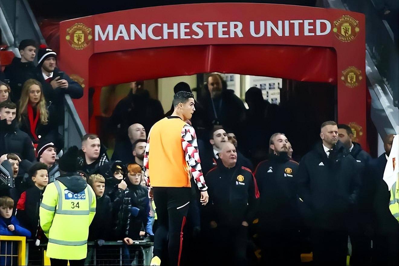 足总杯今夜再迎强敌;斯图加特扳平良机;主帅态度——态度坚定;赛季目标并未改变(足总杯决赛时间2024最新通知) 足总杯今夜再迎强敌;斯图加特扳平良机;主帅态度——态度坚定;赛季目标并未改变(足总杯决赛时间2024最新通知)