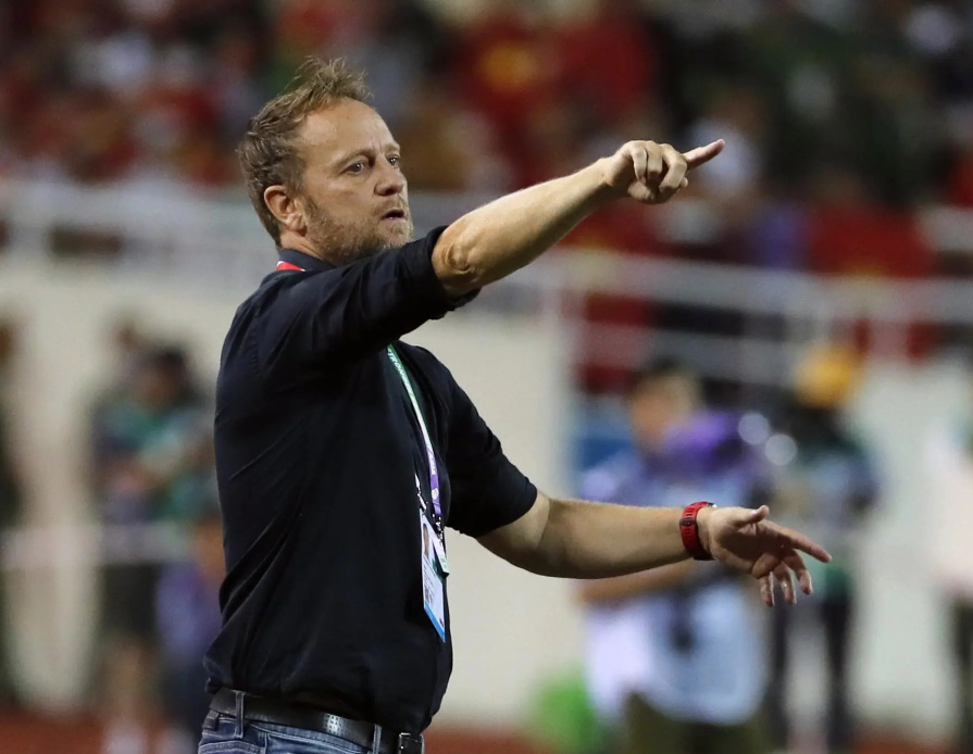 关于国王杯关键时刻再迎强敌；拉齐奥豪取连胜；主帅态度：悬念犹存；赛季目标并未改变的信息